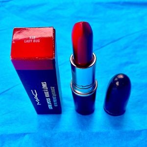 💋MAC “Lady Bug” satin lipstick❤️